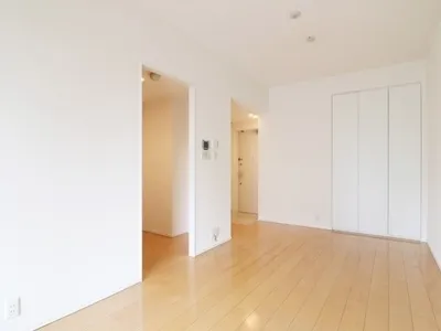 Premier Brand Yoyogi Park - Interior - ["Building", "Wood", "Hall"]
