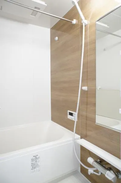 Yatsuyama Sanwa House - Interior - ["Flooring", "Plumbing fixture", "Floor"]