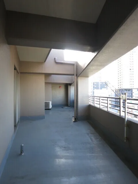 Abrest Nishinippori - Interior - ["Floor", "Flooring", "Ceiling"]