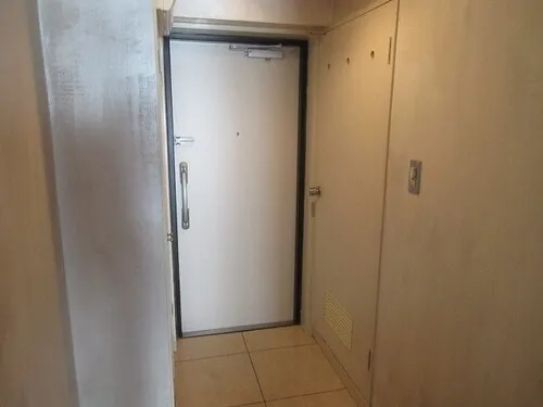 Lions Mansion Shirogane No. 3 - Interior - ["Door", "Fixture", "Handle"]