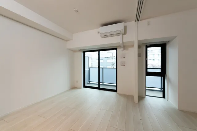 El Sereno Yokohama - Interior - ["Flooring", "Floor", "Ceiling"]