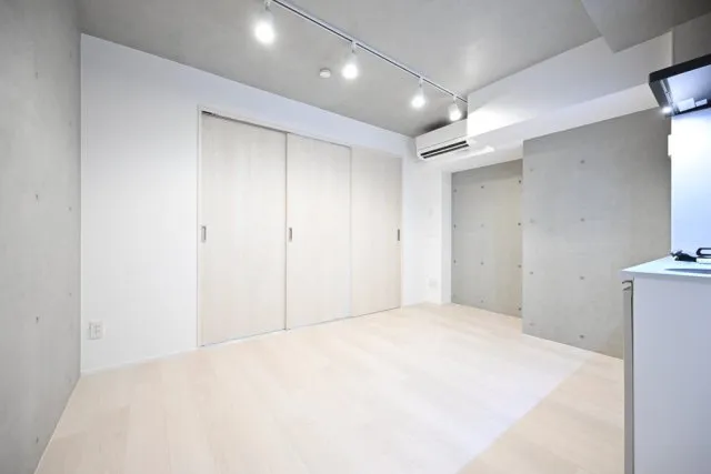 Le Nid Nihonbashi - Interior - ["Flooring", "Floor", "Ceiling"]