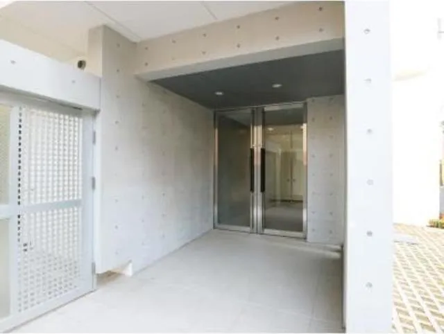 UTA HOUSE - Exterior - ["Fixture", "Hall", "Wood"]