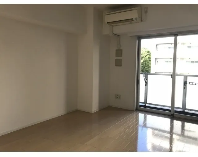 Dicuore Sengawa - Interior - ["Floor", "Flooring", "Apartment"]