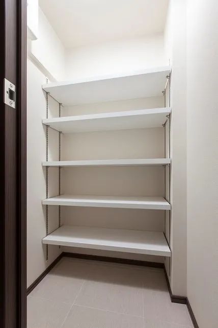 A-Standard Shibaura - Interior - ["Wood", "Flooring", "Shelving"]