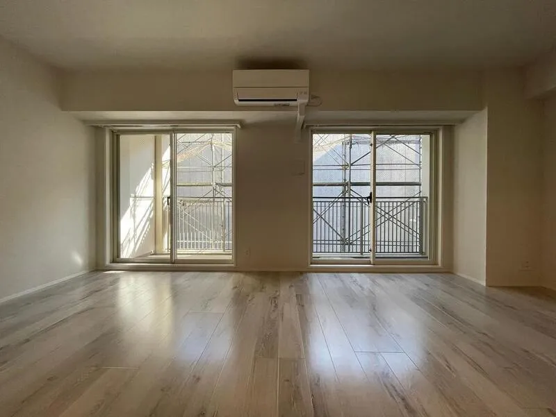 LUMIEC un Hongo - Interior - ["Flooring", "Floor", "Wood"]