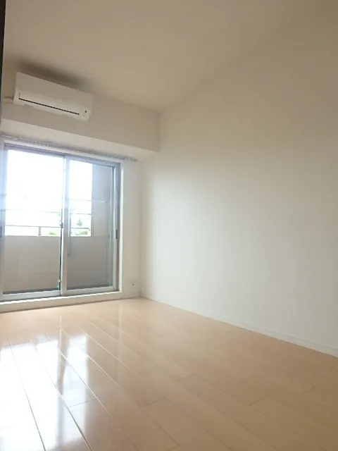 Ecology Asakusa Bridge Residence - Interior - ["Wood", "Window", "Fixture"]