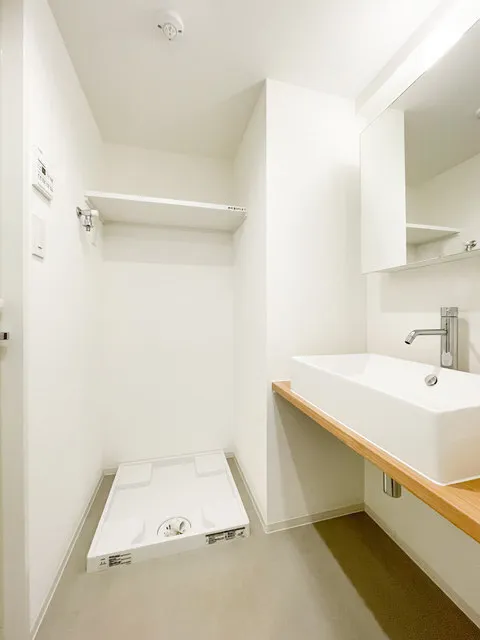 Grand Paseo Yoyogi Uehara - Interior - ["Flooring", "Wall", "Wood"]