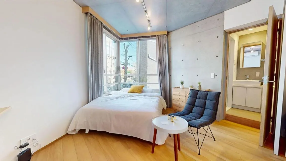Hmlet Gakugei Daigaku - Interior - ["Interior design", "Furniture", "Flooring"]