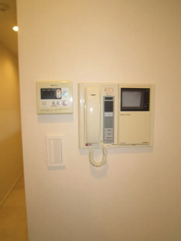 Court Hills Takanawa - Interior - ["Electronic device", "Technology", "Machine"]