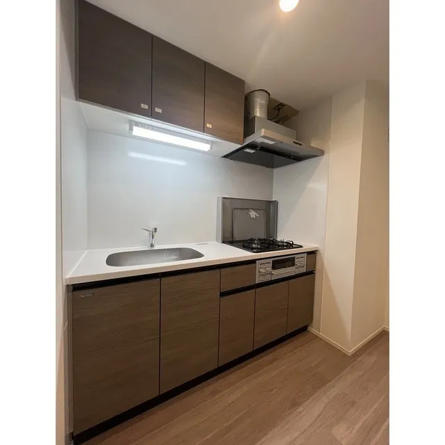 Comforia Live Kiba - Interior - ["Tap", "Cabinetry", "Sink"]