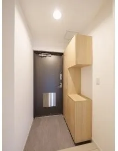 River City 21 East Towers 7 - Interior - ["Flooring", "Wall", "Floor"]