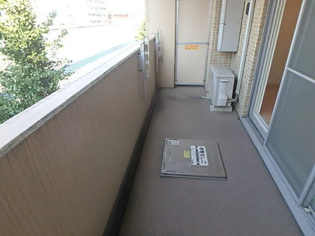 Primal Sangenjaya - Interior - ["Floor", "Flooring", "Apartment"]