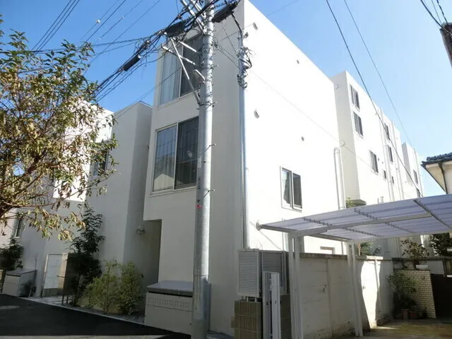 FARE Uehara Noye EAST - Exterior - ["Building", "Sky", "Plant"]