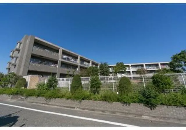 Green House Takamatsu - Exterior - ["Plant", "Sky", "Building"]