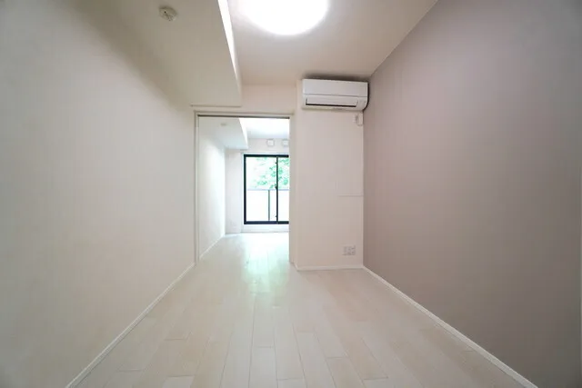 CREATIF Bunkyo Sendagi - Interior - ["Flooring", "Floor", "Ceiling"]