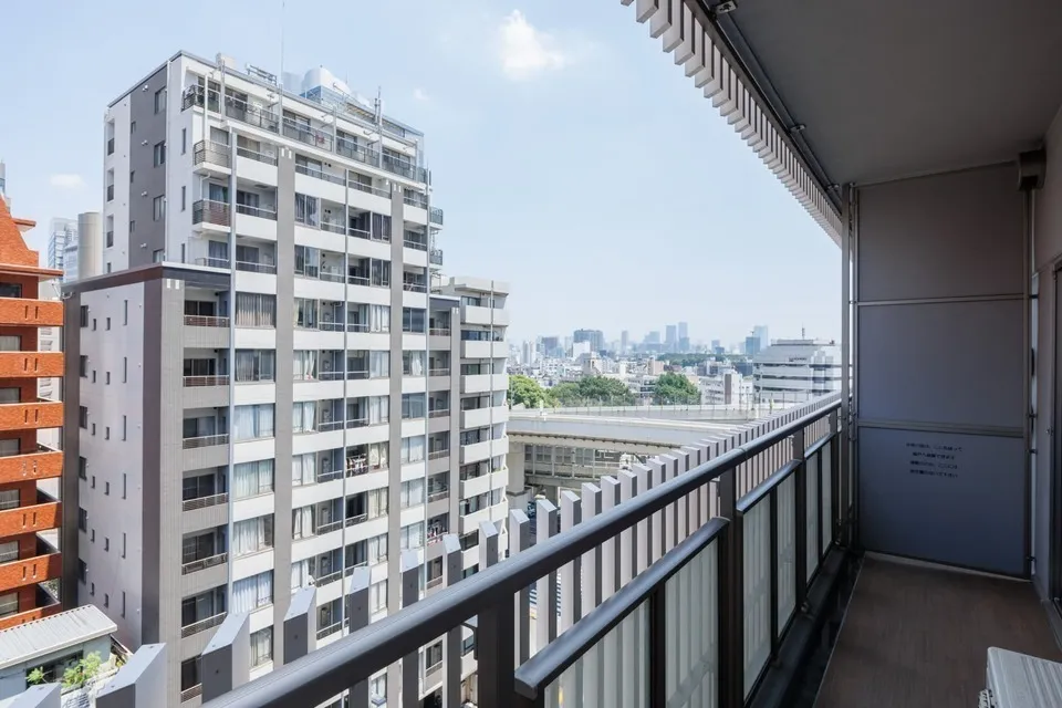 Hmlet Shinjuku Tower - Interior - ["Daytime", "Building", "High-rise building"]