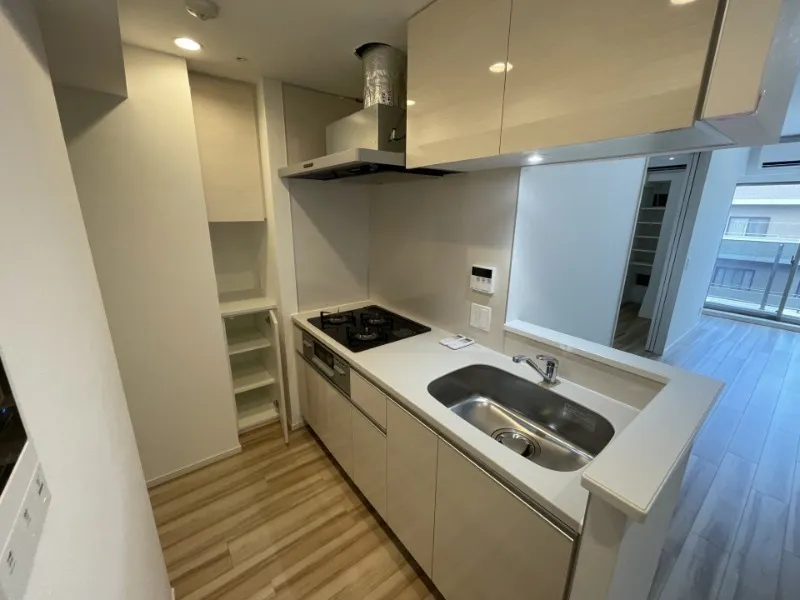 Crevia Rigze Kamata Nishi - Interior - ["Floor", "Apartment", "Flooring"]