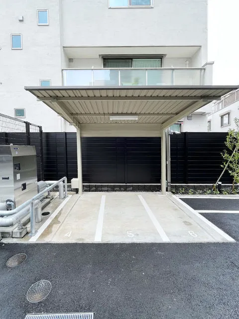 Comforia Kamimeguro - Other - ["Parking", "Pergola", "Gate"]