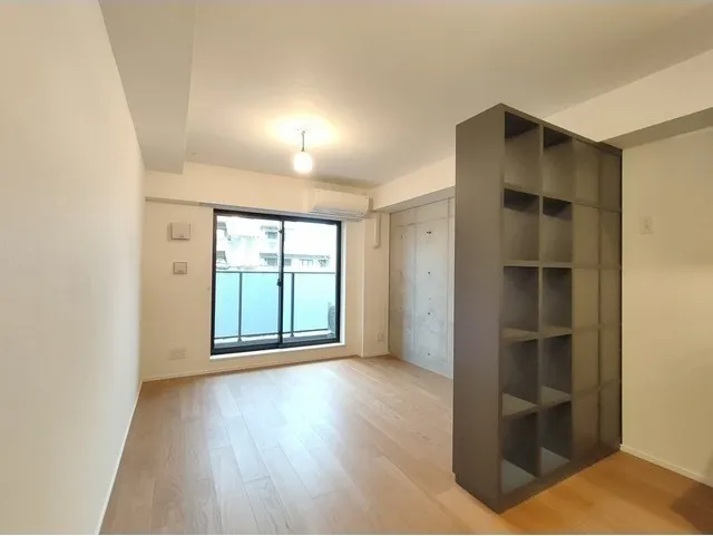 Comforia Kamimeguro - Interior - ["Cabinetry", "Building", "Window"]