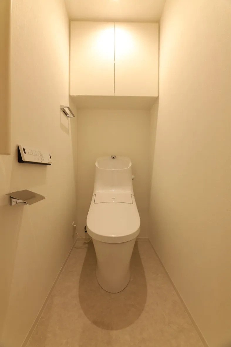 Geoent Okachimachi - Interior - ["Toilet seat", "Toilet", "Bathroom"]
