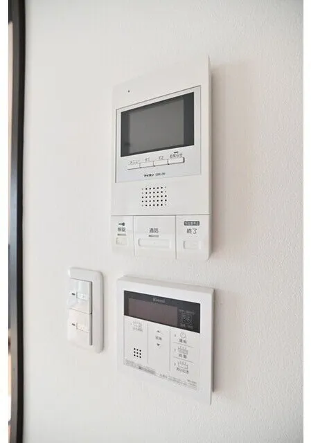 K's Omotesando - Interior - ["Technology", "Machine", "Home Security"]