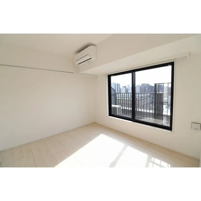 Comforia Nippori - Interior - ["Window", "Building", "Fixture"]