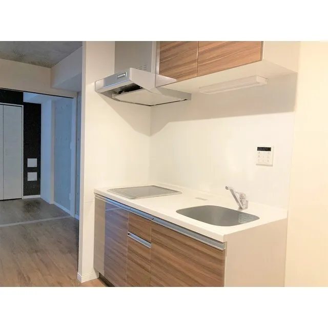 Well Square Ism Hatsudai - Interior - ["Cabinetry", "Sink", "Tap"]