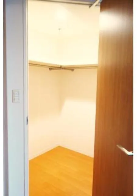 Park Axis Moto-Asakusa Stage - Interior - ["Flooring", "Wood", "Floor"]