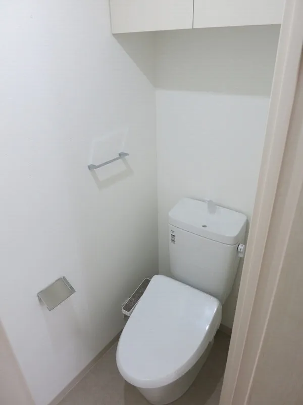 Milia Residence Myogadani - Interior - ["White", "Flooring", "Floor"]