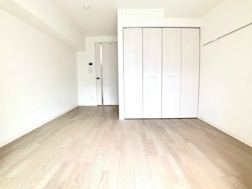 Primal Tsukishima - Interior - ["Flooring", "Floor", "Wood flooring"]