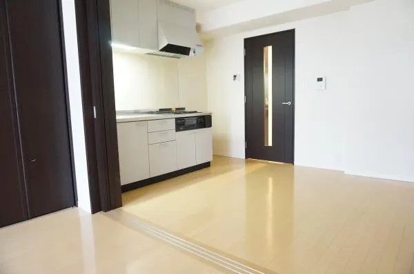 Star Heim - Interior - ["Cabinetry", "Building", "Countertop"]