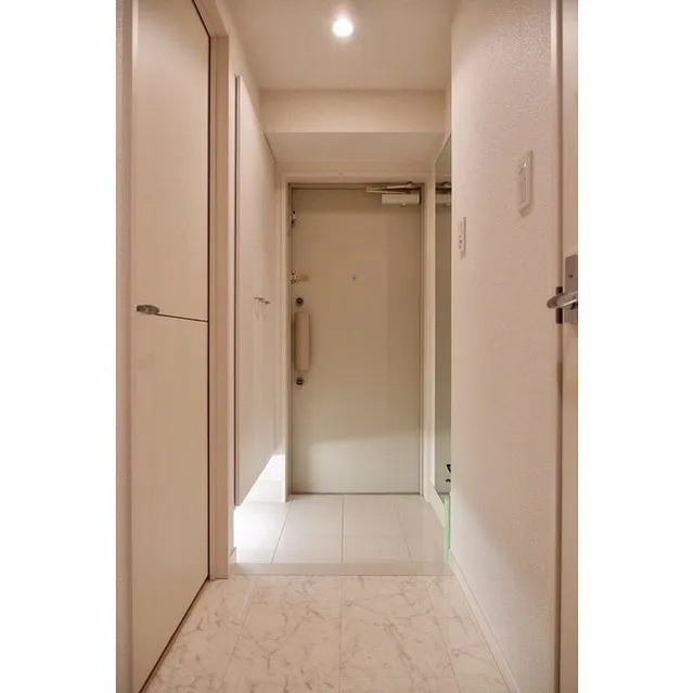 Laxrass Azabu-Juban - Interior - ["Property", "Floor", "Flooring"]