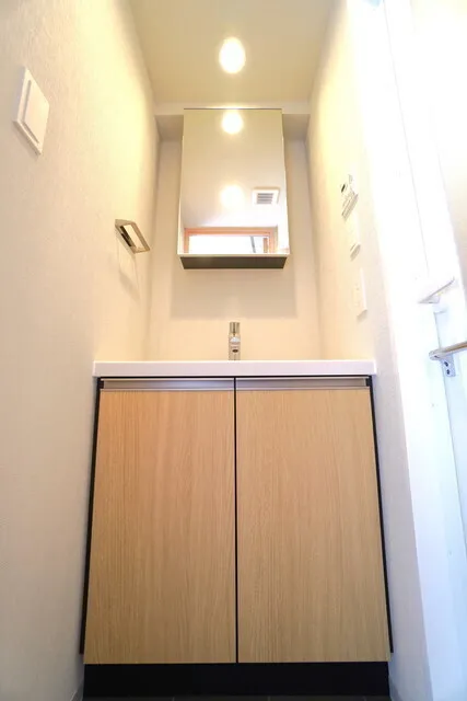 Livio Maison Ochanomizu EAST - Interior - ["Wood", "Flooring", "Floor"]