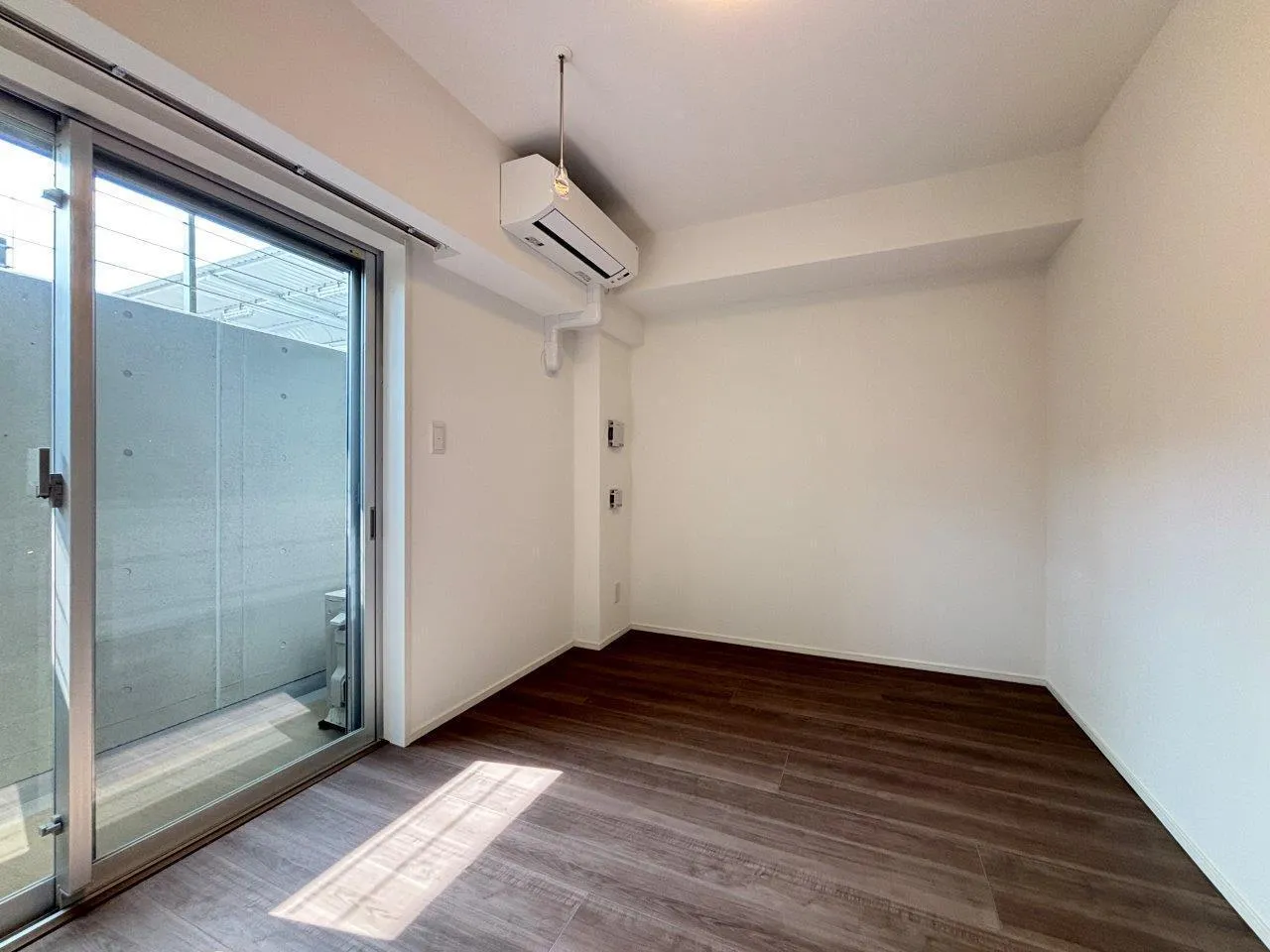 Lefon Livent Suginami Eifuku - Interior - ["Floor", "Flooring", "Ceiling"]