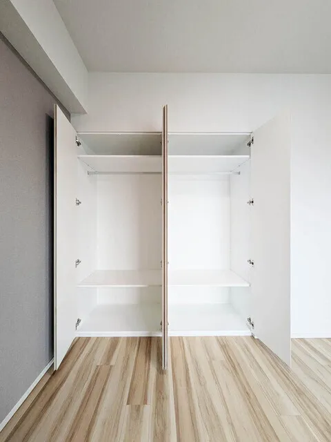 Geoent Ueno Inaricho - Interior - ["Flooring", "Wall", "Wood"]