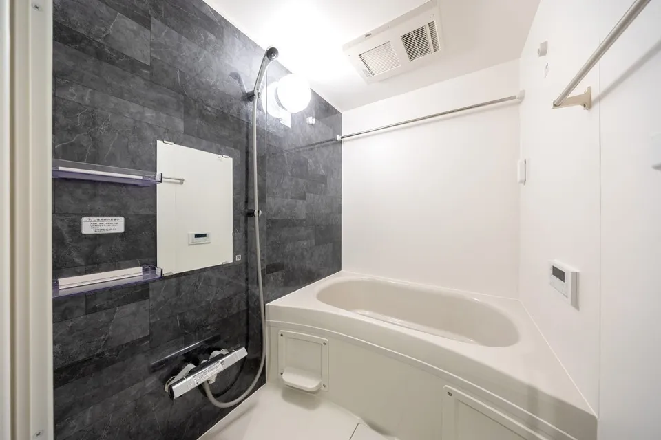 Hmlet Sangenjaya II - Interior - ["Plumbing fixture", "Flooring", "Bathroom"]