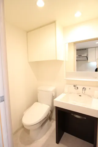 PROUD FLAT Kamata II - Interior - ["Bathroom", "Room", "Property"]