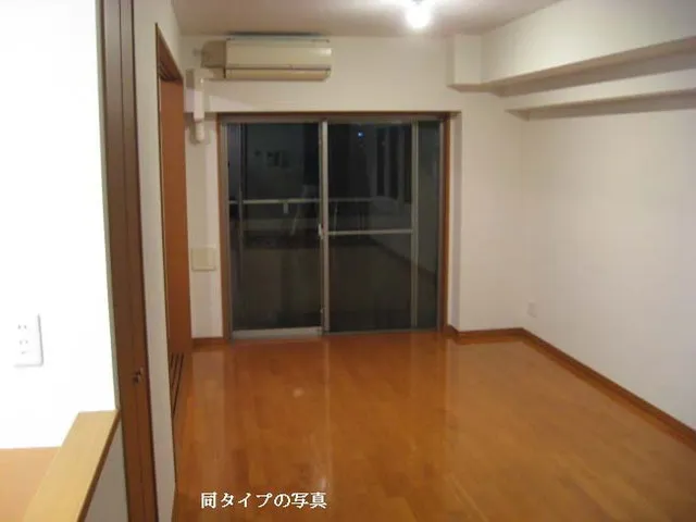 Comforia Shimo-Ochiai - Interior - ["Property", "Laminate flooring", "Room"]