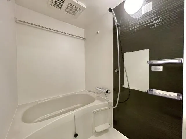 Trias116 - Interior - ["Plumbing fixture", "Bathroom", "Flooring"]