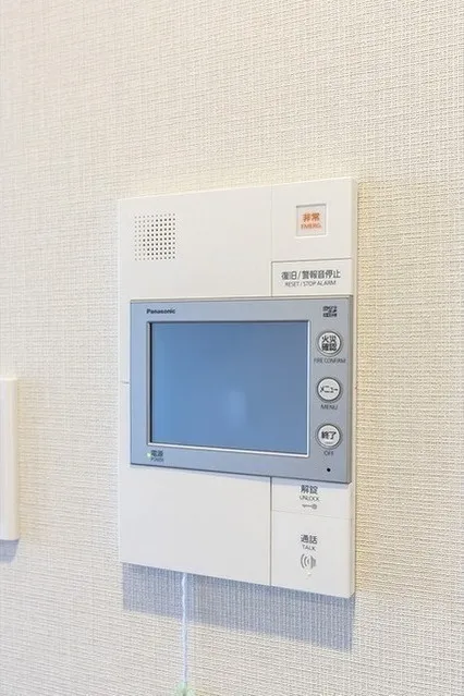 The Grand Blossom - Interior - ["Thermostat", "Rectangle", "Gas"]