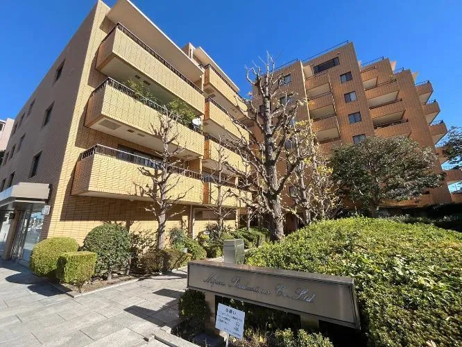 Toko Seijo Pair City Mifune Room 602