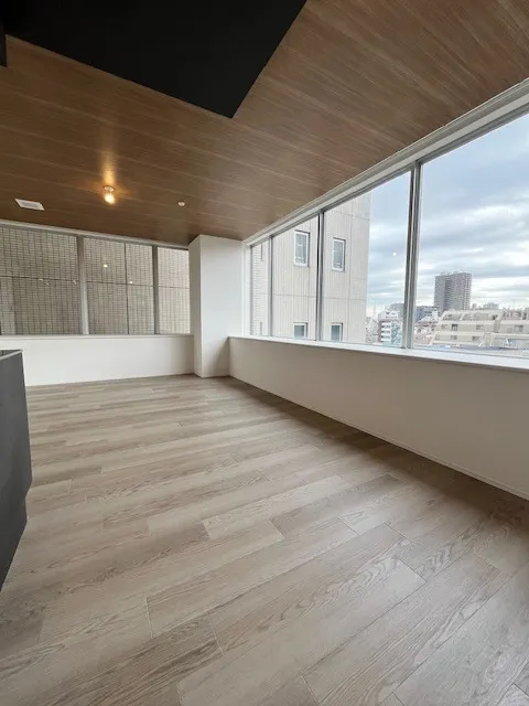 Residia Tower Kamiikebukuro (Tower Building) - Interior - ["Wood flooring", "Flooring", "Floor"]