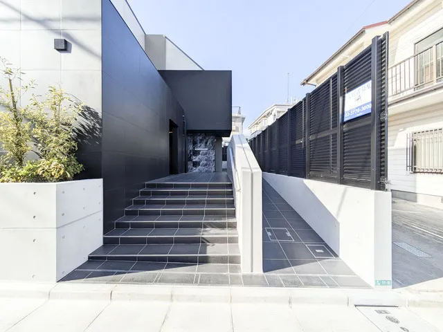 Renaissance Court Meguro Minami - Exterior - ["Composite material", "Metal", "Grey"]