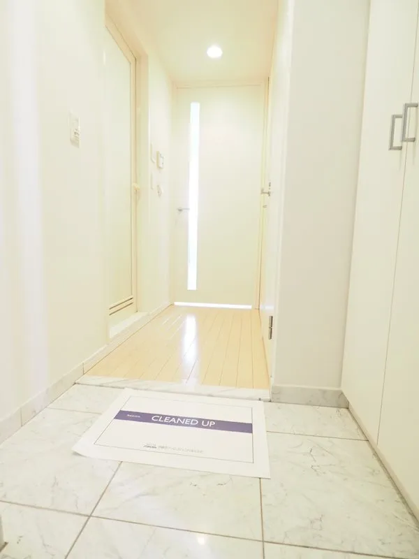 Residia Higashi Shinagawa - Interior - ["Fixture", "Door", "Tile flooring"]