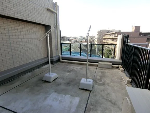 Reterras Magome - Interior - ["Composite material", "Daylighting", "Balcony"]