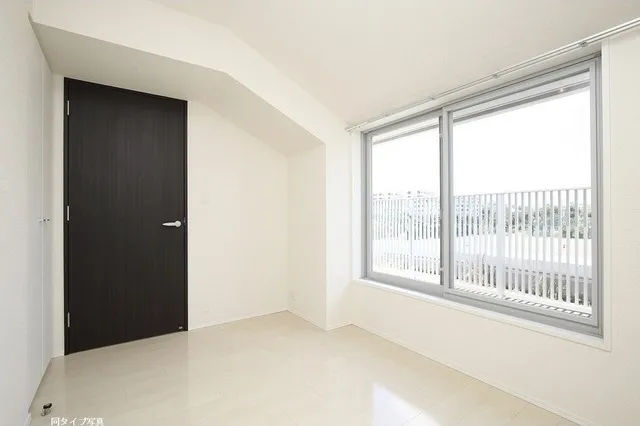 Comforia Komaba - Interior - ["Property", "Room", "Ceiling"]