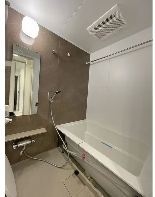 BPR Residence Oshima - Interior - ["Flooring", "Plumbing fixture", "Floor"]