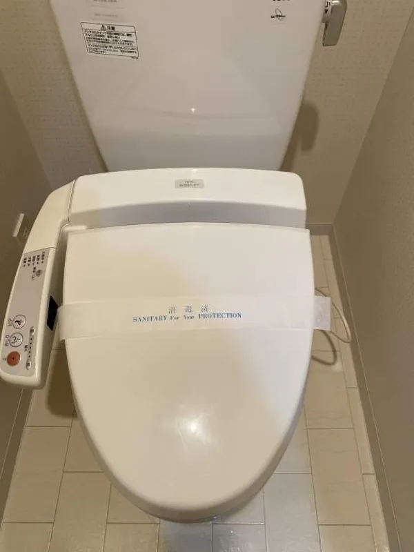 Sun God Duo Stage Kameido - Interior - ["Toilet seat", "Toilet", "Plumbing fixture"]