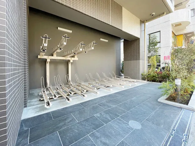 Comforia Live Sugamo - Other - ["Flooring", "Apartment", "Tile Flooring"]